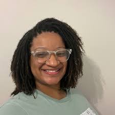 Candace Jones's Instagram, Twitter & Facebook