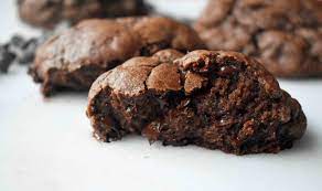 Levain Bakery Dark Chocolate Chocolate Chip Copycat Cookies Modern Honey