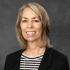 Heidi Vick's Instagram, Twitter & Facebook