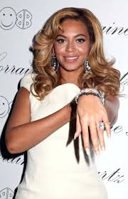 2 Lorraine Schwartz Platinum Diamond Ring Beyonce Beyonce Engagement Ring Beyonce Wedding Ring Celebrity Engagement Rings