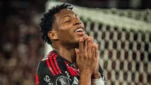 Salió de BSC por la puerta de atrás, pero mira cómo le fue a Riveros en su  debut