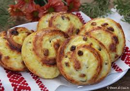 Faina 300 gr unt 200 gr galbenus de ou 2 buc zahar. Melcisori Cu Branza Dulce Si Stafide Desert De Casa Maria Popa