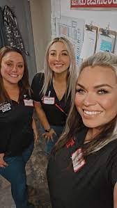 Lashonda Shelton's Instagram, Twitter & Facebook