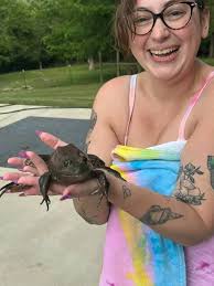 Swemingpol ni froggy #fbfriendsfollowersviewers #everyoneactive