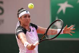 🇹🇳tunisian professional tennis player ️ 🎾. French Open Ons Jabeur Rallies To Defeat Magda Linette Advances To Round Of 16 Cgtn Africa