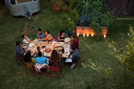Things to talk about at a dinner party. 10 Tips For Fascinating Table Talk At Your Next Dinner Party The New York Times
