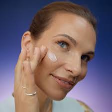 Imágenes exclusivas en ¡HOLA! de la princesa Leonor y la infanta Sofía en  su colegio