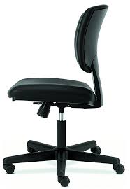 In order for your upper and lower back to receive support you have to lean back and be in a reclining position instead of sitting upright. Best Ergonomic Office Chairs Of 2021 Over 100 Hours Of Research Ergonomic Trends