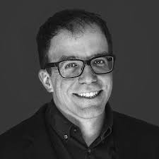 thingswelove unser teamsolid 1 4 meet elmar partner strategydirection als scharfer analytiker in 2020 square glass instagram rectangle glass