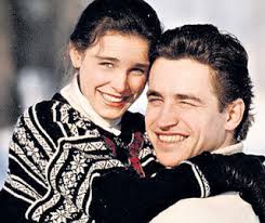 В 1981 году юная екатерина гордеева (фото показано ниже) на катке познакомилась с сергеем гриньковым. Seks Tajny Ledovyh Shou Glava 5 Grinkov Edva Ne Sorval Svadbu S Gordeevoj Ekspress Gazeta
