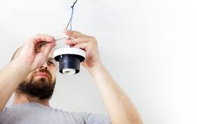 Lampen Richtig Anschliessen Montieren So Gelingt S
