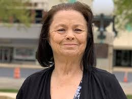 Amanda Cutshall's Instagram, Twitter & Facebook