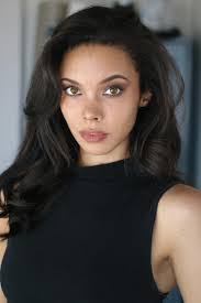 Taylor Hooks's Instagram, Twitter & Facebook