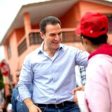 Adrian tijerina garza was born on month day 1968, at birth place, texas, to juan de dios lopez garza and candelaria olivarez madrigal (born adrian garza married consuelo eugenia garza (born de la garza robertson). 83 Ideas De Campana Alcalde De Monterrey Alcalde Campanita Partes De La Misa