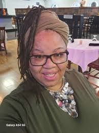 Introduction to the group with a shared photo