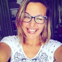 Lindsay Diaz's Instagram, Twitter & Facebook