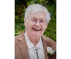 Ruth Dykstra's Instagram, Twitter & Facebook