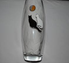 Vase En Verre Peint 2 Chats Amoureux Au Clair De Lune Chat Blanc Chat Noir Grand Vase 2 Chats Vase Chats Peinture Sur Verre Opaleisis Etsy In 2020 Art Vase Art Boards