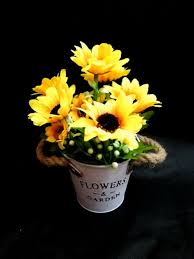 Setelah kamu mengguntingnya, kamu hanya perlu memotongnya secara diagonal. Buy Bunga Matahari Siap Gubah Hot 148 Seetracker Malaysia