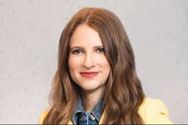 Amanda Baldwin's Instagram, Twitter & Facebook