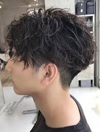 2021年春 メンズ スパイラルパーマの髪型 ヘアアレンジ 人気順 ホットペッパービューティー ヘアスタイル ヘアカタログ スパイラルパーマ メンズ ツイスト スパイラル パーマ ヘアカット