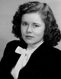 Elizabeth Seaman's Instagram, Twitter & Facebook