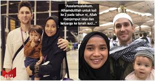 Arti secara bahasa, nikah dan kawin itu sama. Mat Dan Tunaikan Umrah Buat Kali Kedua Bersama Isteri Anak