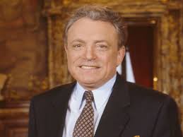 images?q=tbn:ANd9GcR3UQXOuz9yfJd43-LNt6CYEznkYPRTI_xfCFytruvvQMy9GflP&s