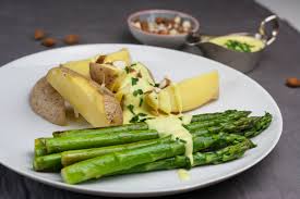 Gruner Spargel Aus Der Pfanne Rezept Mangold Muskat Spargel Sosse Vegane Hollandaise Spargel