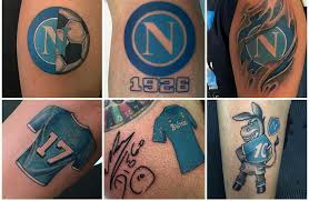 Ultrasnapoli.it non rappresenta in alcun modo la società sportiva calcio napoli o gruppi di tifosi organizzati. I Migliori Tatuaggi Per I Tifosi Del Napoli Li Svela Enzo Brandi