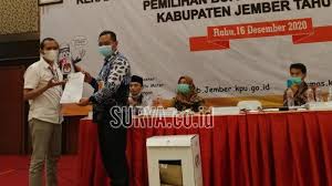 Semoga kumpulan media pembelajaran yang admin bagikan kali ini dapat membantu bapak ibu guru. Soal Bahasa Indonesia Kls 10 Tentang Debat Jawabanku Id
