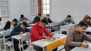 طلاب الإعدادية بالقليوبية يختلفون حول امتحان العلوم.. ونفي رسمي لتسريبه