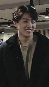 Jungkook, as the youngest member of bts, has a lovely mixture of maturity and boyish charm that definitely exudes the boyfriend material . Thread By Jiminie So Fine Jungkook Being Boyfriend Material An Aesthetic Thread Jproject Jungkook His Smile Imagine