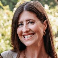 Rachelle Daniel's Instagram, Twitter & Facebook