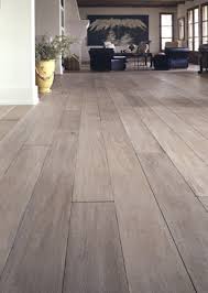 White Washed Flooring Pickled Flooring Doesn T Show The Dirt Like Dark Wood Flooring White Washed Floors Wash Floors