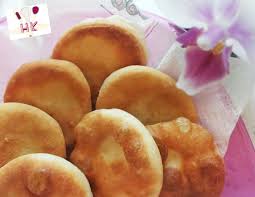 In Bosnien Und Anderen Teilen Des Balkans Heiss Geliebt Im Rest Europas Eher Unbekannt Die Kleinen Hohlen Krapfen Bosnisches Essen Albanisches Essen Rezepte