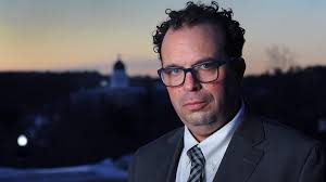 Too many cases. Too few lawyers. Maine courts stretch to find available  defense attorneys