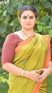 Pavitra Lokesh Biography: Age, Personal Life, Career, Movies, Television,  Webseries, Physical Appearance, Photos