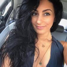 Lilla Cook's Instagram, Twitter & Facebook