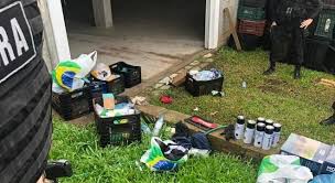 Boa botafogo pb brusque criciuma ec são josé ferroviário imperatriz ituano jacuipense londrina manaus paysandu remo santa cruz sao bento tombense treze vila nova. Policia Prende 9 Suspeitos De Assalto A Banco Em Criciuma Sc Noticias R7 Cidades