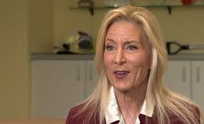 Donna Deegan's Instagram, Twitter & Facebook