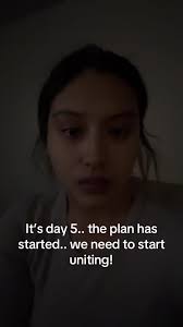 Stephanie Aranda (@ravennnnnrzz)