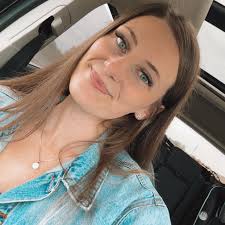 Does Pinesol have synthetic dyes and what are some safe alternatives for  cleaning and disinfecting with pets and babies?