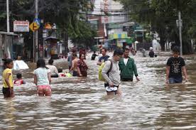 Stormy weather involving loud & frequent cracks of thunder and streaks of lightning lit up dark cloudy skies across central, west and east areas in singapore. Heavy Rains Flood Indonesia S Capital City Jakarta