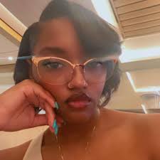 I'm driving in January for my bf ceremony from lousiana .. what are some  good places to stay? And what are some things I should know for traveling ?