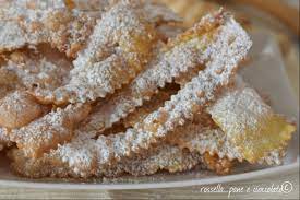 Un dolce sfizioso e molto appetitoso. Chiacchiere Senza Glutine Senza Uova Senza Burro E Senza Latte Friabili E Bollose