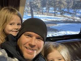 Christopher "Chris" Eugene Elliott's Memorial Website