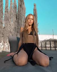 Photos et vidéos dYdrissia nue divulguées : un leak ? - Vibromasseur.shop