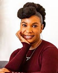 Allison Clay's Instagram, Twitter & Facebook