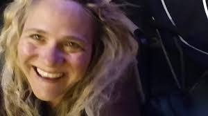 Shana Decker's Instagram, Twitter & Facebook